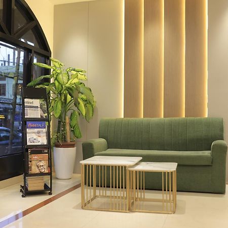 Hotel Prag Continental Gauháti Kültér fotó